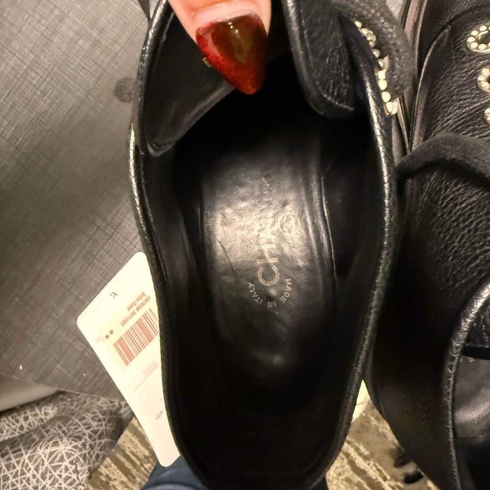 Chanel 40b leather boots - Picture 6 of 11
